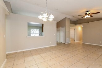 10624 Lake Ralph Dr in Clermont, FL - Building Photo - Building Photo