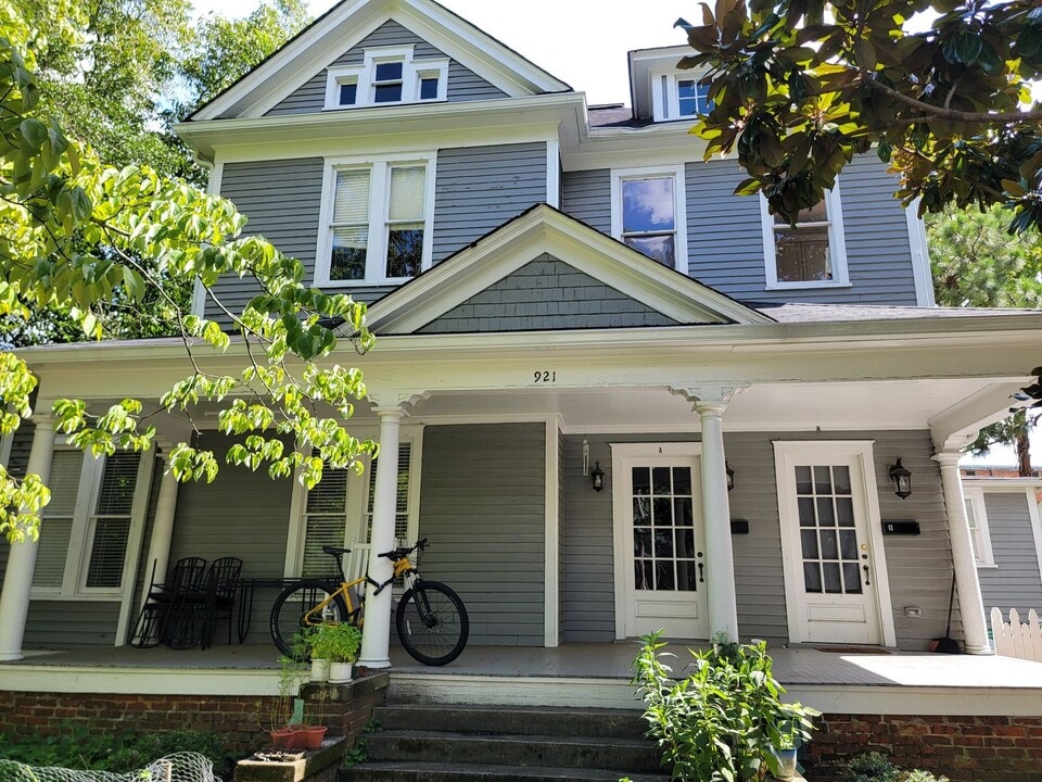 921 Spring Garden St in Greensboro, NC - Building Photo