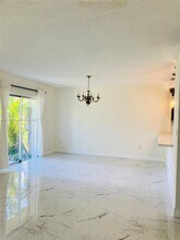 17190 SW 94th Ave in Palmetto Bay, FL - Building Photo - Building Photo