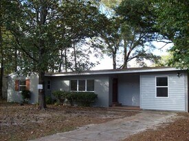 712 Coble Dr in Tallahassee, FL - Building Photo