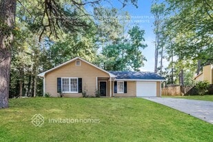 5552 Shawnee Trail in Norcross, GA - Building Photo