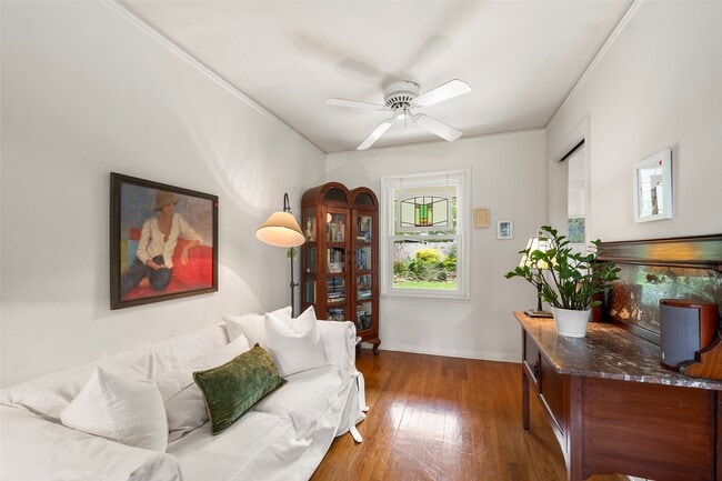 property at 2114 Saxon Dr