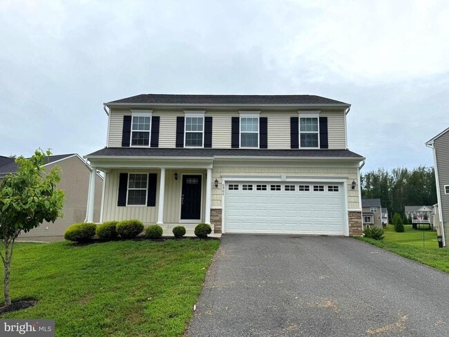 property at 6906 Lunette Ln