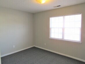 2164 Brandymill Ln in Jacksonville, NC - Building Photo - Building Photo