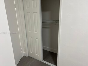 1185 NW 134th St in North Miami, FL - Building Photo - Building Photo