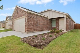 14213 Coness St in Pilot Point, TX - Building Photo - Building Photo