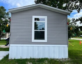 102 Eloise St in Conroe, TX - Building Photo - Building Photo