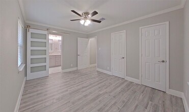 4947 Poinciana Dr in Houston, TX - Building Photo - Building Photo