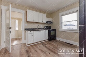 2440 S Hoyt Ave in Muncie, IN - Building Photo - Building Photo