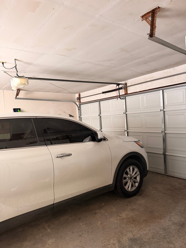 property at 1706 Kenruth Dr