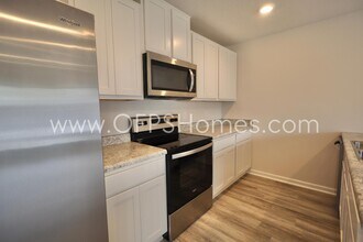 3125 Van Day Way in Crestview, FL - Building Photo - Building Photo