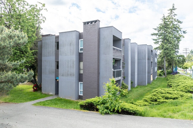 Pacific Park Apartments