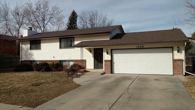 1209 S Del Norte Dr in Loveland, CO - Building Photo - Building Photo