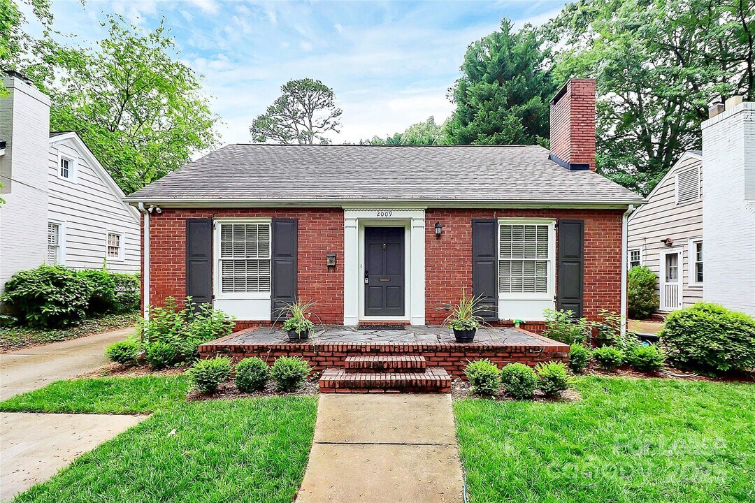 2009 Truman Rd in Charlotte, NC - Building Photo