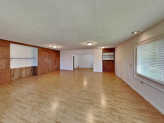 212 Division St E in Buffalo, MN - Building Photo - Building Photo