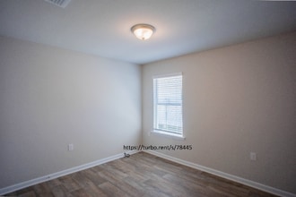 23432 Shadowridge Dr in Daphne, AL - Foto de edificio - Building Photo