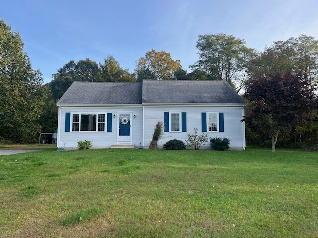 130R Billington St in Plymouth, MA - Building Photo