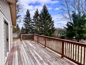 11591 McAllister Rd in Suttons Bay, MI - Building Photo - Building Photo