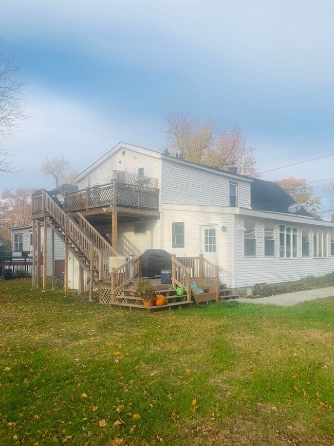 37 Cash St in South Portland, ME - Building Photo - Building Photo