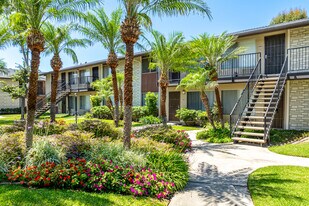 110 Peppertree Apartments in Cypress, CA - Building Photo