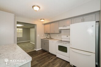 7216 Gulf Breeze Cir in Hudson, FL - Building Photo - Building Photo