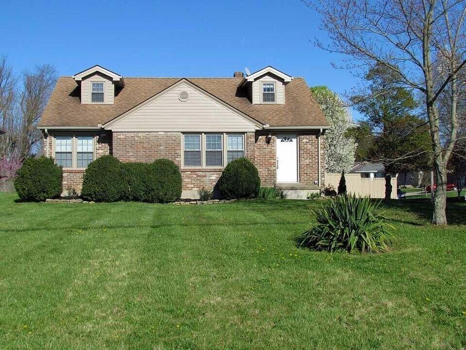 104 Windsor Dr in Richmond, KY - Foto de edificio