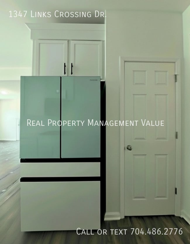 property at 1347 Links Crossing Dr
