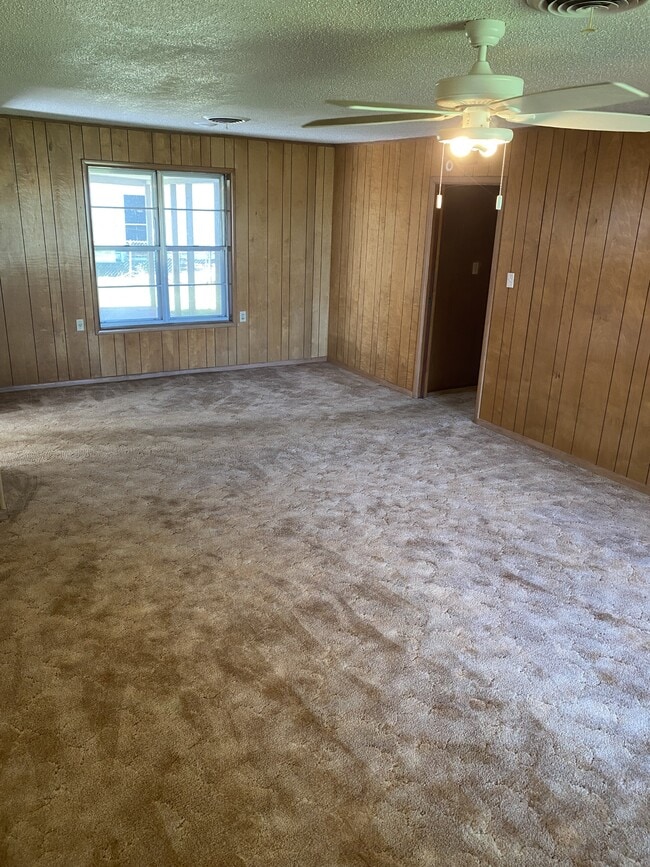 625 Country Club Rd in Poteau, OK - Building Photo - Building Photo