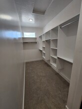 828 E Desert Cactus Dr in Washington, UT - Building Photo - Building Photo