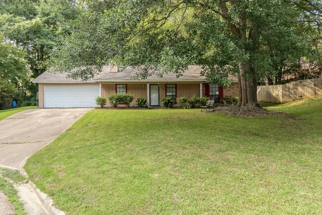 property at 201 Shadow Cove