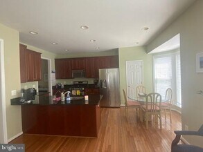 22702 Simonet Blanc Terrace in Ashburn, VA - Building Photo - Building Photo