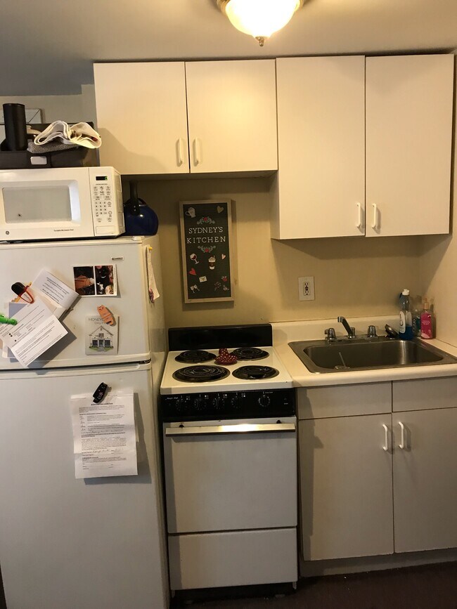 37 Anderson St, Unit 1 in Boston, MA - Building Photo - Building Photo