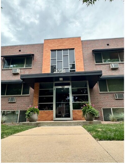 2054 S Milwaukee St in Denver, CO - Foto de edificio - Building Photo