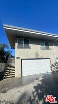 15360 Wyandotte St in Los Angeles, CA - Building Photo