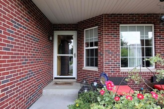 14717 Drummond Ave in Cedar Lake, IN - Foto de edificio - Building Photo