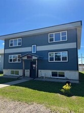 10507-10102 102 Ave in Fort St John, BC - Building Photo - Building Photo