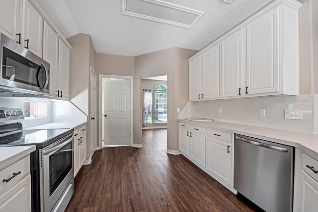 135 W Russet Grove Cir