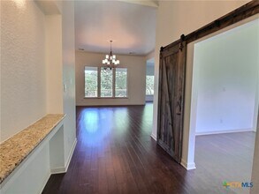 1921 Hunters Cove in New Braunfels, TX - Building Photo - Building Photo