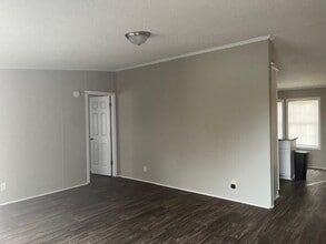 325 Washington Dr in Athens, GA - Building Photo - Building Photo