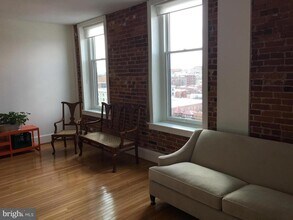 1615 Q St NW in Washington, DC - Building Photo - Building Photo