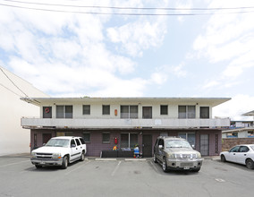 2130 Bannister St in Honolulu, HI - Building Photo - Building Photo