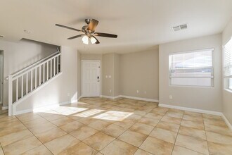 5758 Old Colony Dr in Las Vegas, NV - Building Photo - Building Photo