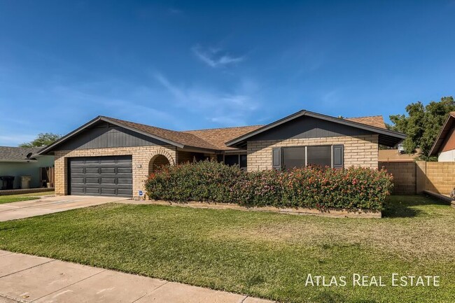 5034 W Vogel Ave in Glendale, AZ - Building Photo - Building Photo