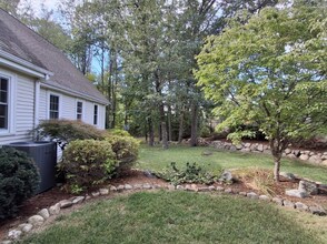 6 Rockwood Ln in Lincoln, MA - Building Photo - Building Photo