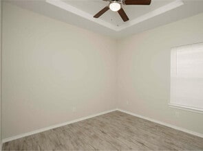 4906 N Hiawatha Dr in Pharr, TX - Building Photo - Building Photo
