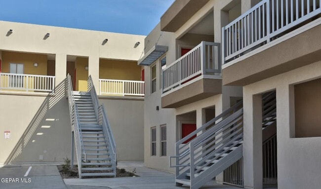 410 Thorn Ave in El Paso, TX - Building Photo - Building Photo