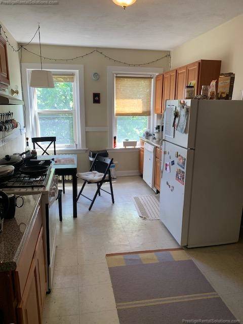 230 South St, Unit 2 in Boston, MA - Foto de edificio - Building Photo