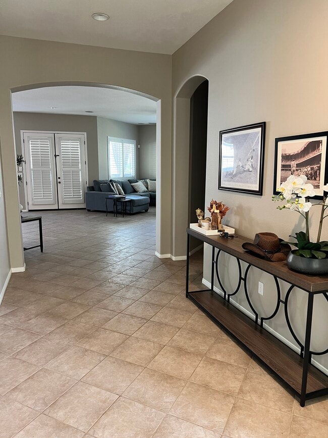 5703 Park Place Dr in Bakersfield, CA - Foto de edificio - Building Photo