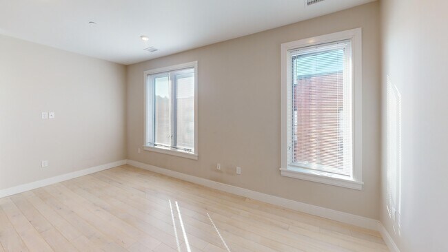 198 Green St, Unit 402 in Boston, MA - Foto de edificio - Building Photo