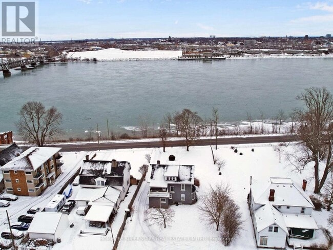 property at 535 Niagara Blvd